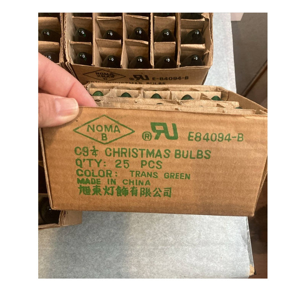 Lot of 100 New Vintage GREEN C9 Christmas Bulbs - All Working! - Picture 5 of 5
